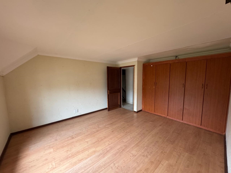 To Let 4 Bedroom Property for Rent in Melodie North West